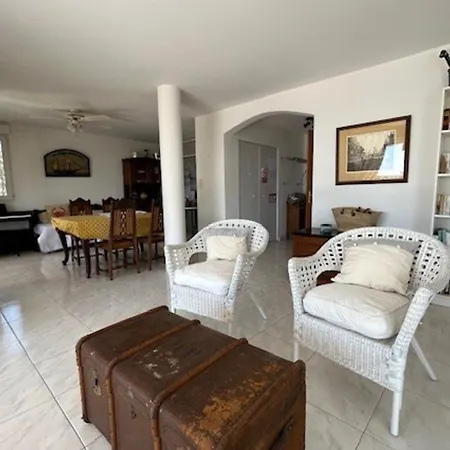 Breathtaking Sea View! Дом отдыха *